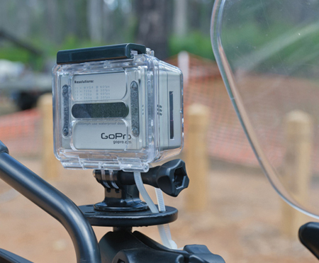 RAM Mounts RAM-B-202AU 2.5 inch Round Base, 1 inch Ball & 1/4 inch - 20 Thread Male Post for Cameras